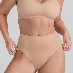 NWT Honeylove CrossOver Brief - Sand